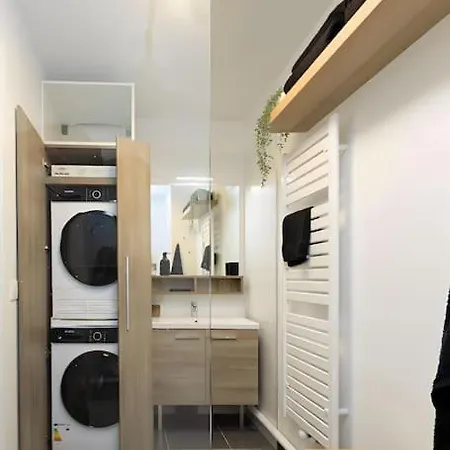 Elegant-chic Paris 15mn / Disneyland 15mn / 6 Pers /free Parking & Wifi * Noisy-le-Grand